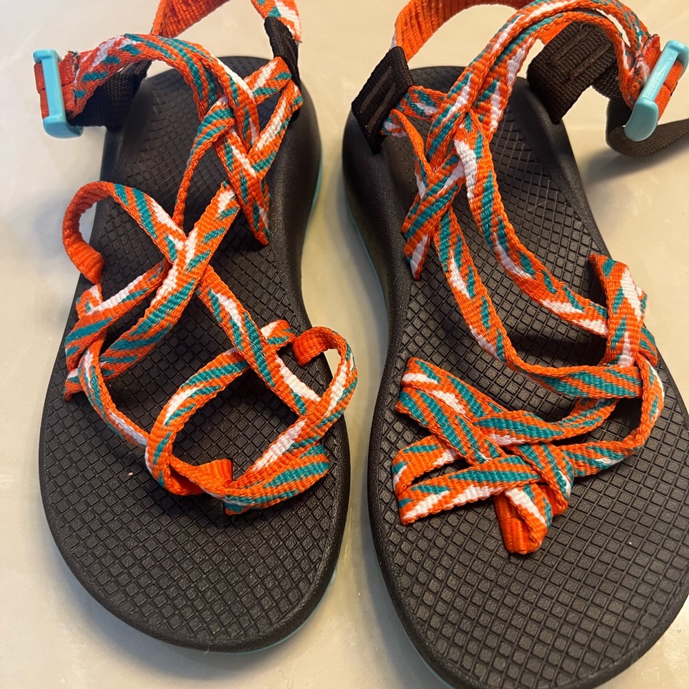 Chaco hiking strappy comfort sandals size 8 - Picture 4 of 11